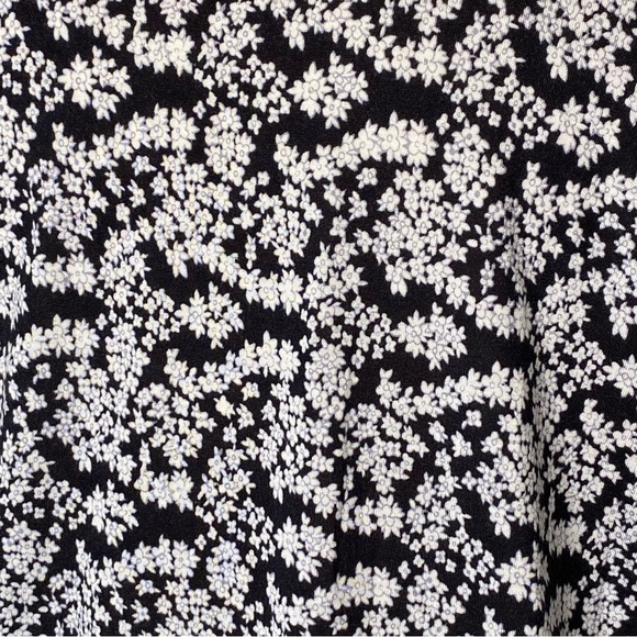Loft Black and White Floral Split Sleeve Top - Picture 4 of 6